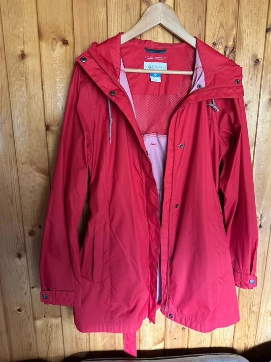 Columbia Women's Rain Jacket/Shell - Picture 5 of 9